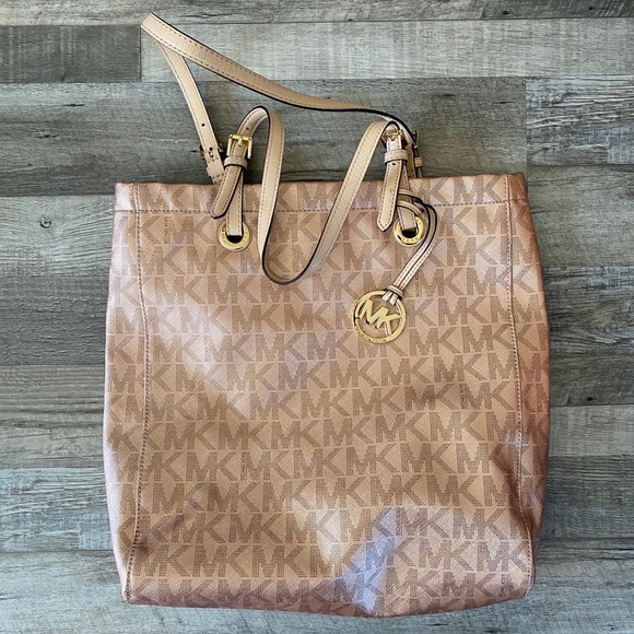 Michael Kors Handbags - Women's Pink Signature Metallic North South Tote